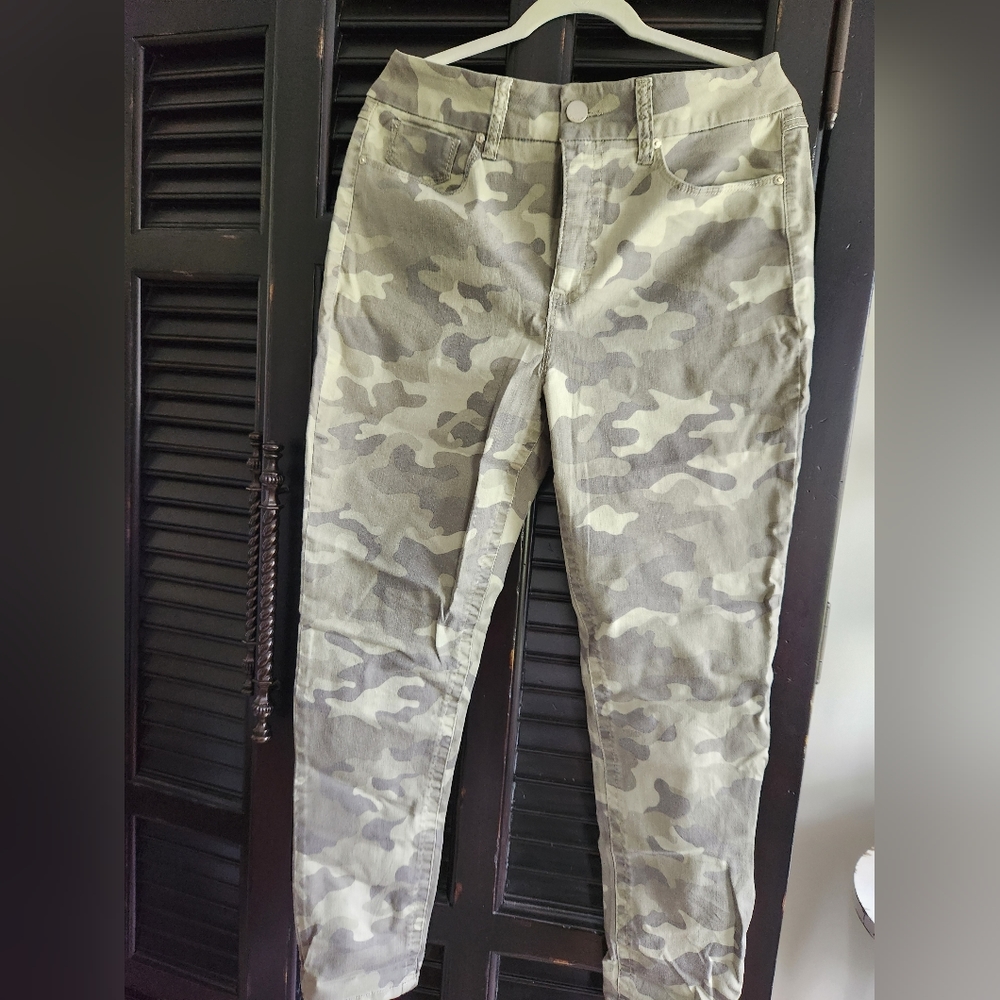 Seven7 Camo Jeans